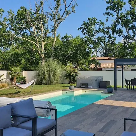 Au Calme Ocean Foret Avec Piscine Au Sel Et Homestay