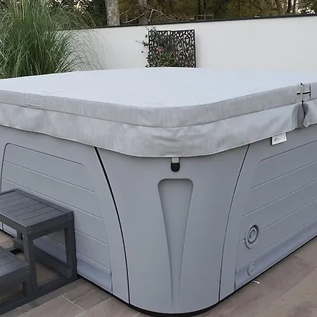 Au Calme Ocean Foret Avec Piscine Au Sel Et Homestay